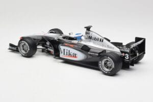McLaren MP4-16 #4 M. Häkkinen F1 2001 Hot Wheels 1:18 50198 Métal — image 5 sur 6