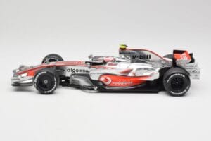McLaren MP4-22 #2 L. Hamilton Canadian GP Winner 2007 Minichamps 1:18 530071822 Métal — image 3 sur 6