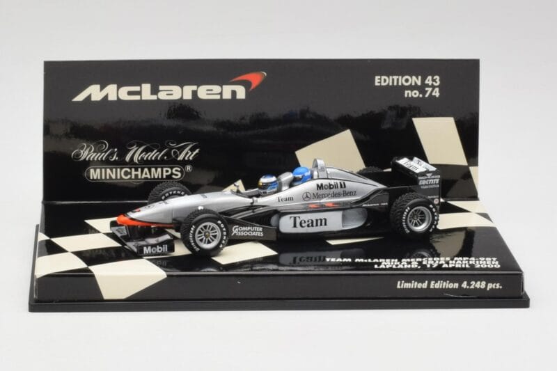 McLaren MP4/98T 2-Seater M. Hakkinen / E. Hakkinen F1 2000 Minichamps 1:43 530984378 Métal