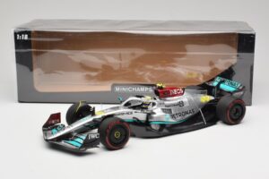 Mercedes AMG W13 E Performance Petronas #44 L. Hamilton Spanish GP 2022 Minichamps 1:18 110220044 Métal — image 7 sur 7
