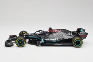Mercedes AMG W11 Petronas #44 L. Hamilton Styrian GP Winner 2020 Minichamps 1:18 110200244 Résine — image 3 sur 7