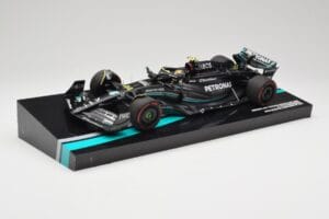 Mercedes AMG W14 E Performance Petronas #44 L. Hamilton Australian GP 2023 Minichamps 1:18 113230144 Résine — image 2 sur 7