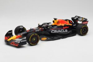 Oracle Red Bull Racing RB18 #1 M. Verstappen Winner Italian GP 2022 Minichamps 1:18 110221601 Métal