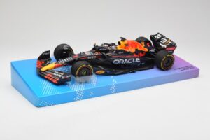 Red Bull Racing RB18 #1 M. Verstappen Winner Miami GP 2022 Minichamps 1:18 113220501 Métal — image 2 sur 7
