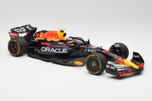 Oracle Red Bull Racing RB18 #11 S. Perez Abu Dhabi GP 2022 Minichamps 1:18 110222211 Métal — image 4 sur 7