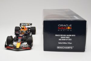 Oracle Red Bull Racing RB18 #11 S. Perez Abu Dhabi GP 2022 Minichamps 1:18 110222211 Métal — image 6 sur 7