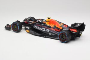 Oracle Red Bull Racing RB18 #11 S. Perez Monaco GP Winner Rain Tyre Version 2022 Minichamps 1:18 110222711 Métal — image 5 sur 7