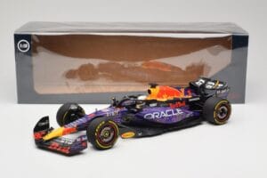 Oracle Red Bull Racing RB19 #33 M. Verstappen Las Vegas GP Winner 2023 Minichamps 1:18 110232201 Résine — image 7 sur 7