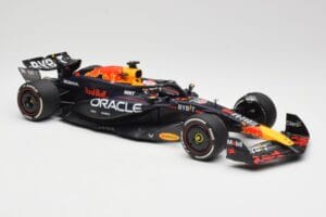 Oracle Red Bull Racing RB20 #1 M. Verstappen Winner Bahrain GP 2024 Minichamps 1:18 110240101 Métal — image 4 sur 7