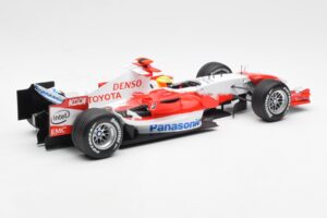 Panasonic Toyota Racing TF106 #8 R. Schumacher F1 2006 Minichamps 1:18 100060007 Métal — image 2 sur 6