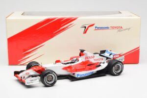 Toyota TF106 Panasonic Toyota Racing J. Trulli F1 Presentation 2006 Minichamps 1:18 AM59554H Métal — image 6 sur 6