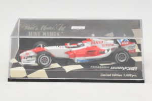 Toyota TF106 Panasonic #12 J. Trulli Panasonic Toyota Racing Showcar 2006 Minichamps 1:43 400060078 Métal — image 4 sur 5