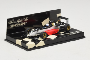 Toyota TF106 #12 J. Trulli Panasonic Toyota Racing F1 2006 Minichamps 1:43 400060008 Métal — image 2 sur 5