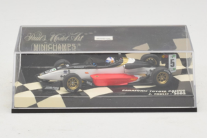 Toyota TF106 #12 J. Trulli Panasonic Toyota Racing F1 2006 Minichamps 1:43 400060008 Métal — image 5 sur 5
