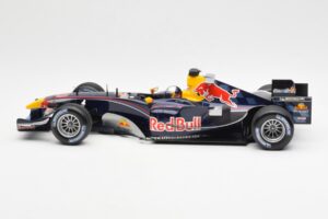 Red Bull Racing Cosworth RB1 #15 C. Klien F1 2005 Minichamps 1:18 100050015 Métal — image 3 sur 6