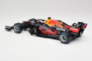 Red Bull Racing Honda RB16B #33 M. Verstappen Turkish GP 2nd Place 2021 Minichamps 1:18 110211633 Métal — image 5 sur 7