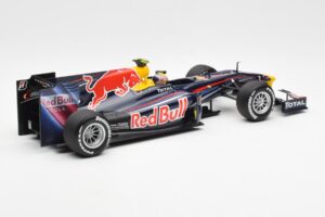Red Bull RB6 #7 M. Webber Red Bull Racing Showcar 2010 Minichamps 1:18 150100076-R1 Métal — image 2 sur 6