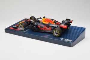 Red Bull Racing Honda RB16B #33 M. Verstappen Emilia Romagna GP 2021 Case Edition Minichamps 1:18 113210133 Résine — image 5 sur 7