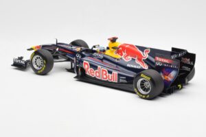 Red Bull Racing Renault RB6 #5 S. Vettel F1 World Champion 2010 Minichamps 1:18 110100005 Métal — image 5 sur 6