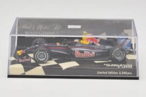 Red Bull Racing Renault RB5 #15 S. Vettel Showcar 2009 Minichamps 1:43 400090085 Métal — image 5 sur 5