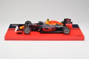 Red Bull RB12 #33 M. Verstappen Spain GP Winner 2016 Minichamps 1:18 147160533 Métal