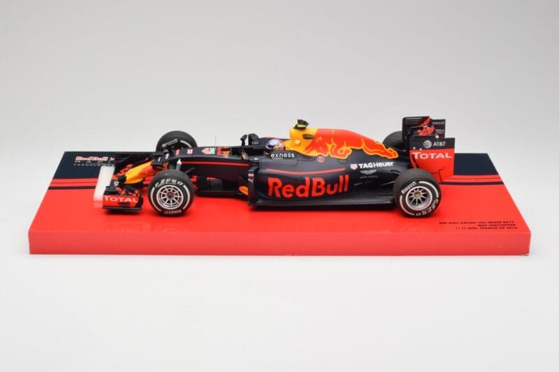Red Bull RB12 #33 M. Verstappen Spain GP Winner 2016 Minichamps 1:18 147160533 Métal