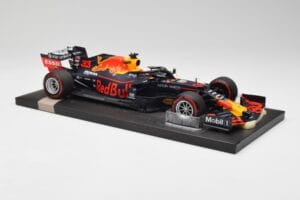 Red Bull RB15 #33 M. Verstappen Brazil GP Winner 2019 Minichamps 1:18 113191933 Métal — image 4 sur 7