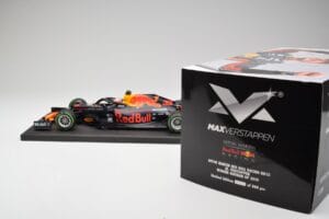 Red Bull RB15 #33 M. Verstappen German GP Winner Wet 2019 Minichamps 1:18 113191133 Métal — image 7 sur 7