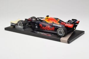 Red Bull RB16 #33 M. Verstappen Abu Dhabi GP Winner 2020 Minichamps 1:18 113201733 Métal — image 5 sur 6