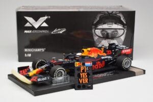 Red Bull RB16 #33 M. Verstappen Abu Dhabi GP Winner 2020 Minichamps 1:18 113201733 Métal — image 6 sur 6