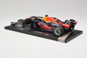 Red Bull RB16B #33 M. Verstappen Styrian & Austrian GP Winner 2021 Minichamps 1:18 113210933 Métal — image 5 sur 6