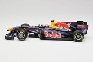 Red Bull RB5 #14 M. Webber Chinese GP 2nd 2009 Minichamps 1:18 150090114 Métal — image 3 sur 6