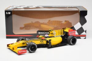 Renault F1 Team R30 #11 V. Petrov Showcar F1 2010 Minichamps 1:18 150100082 Métal — image 6 sur 6