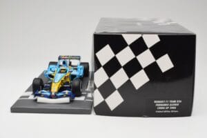 Renault R26 #1 F. Alonso China GP 2006 Minichamps 1:18 117061601 Résine — image 6 sur 7