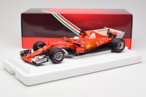 Scuderia Ferrari SF70H #5 S. Vettel Winner Australian GP 2017 BBR 1:18 BBR181705 Métal — image 7 sur 7