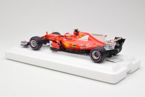 Scuderia Ferrari SF70H #7 K. Raikkonen Australian GP 2017 BBR 1:18 BBR181707 Métal — image 5 sur 7
