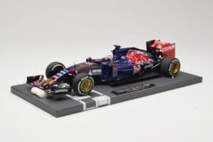 Scuderia Toro Rosso STR10 Renault #33 M. Verstappen Australian GP 2015 Minichamps 1:18 117150033 Résine — image 2 sur 7