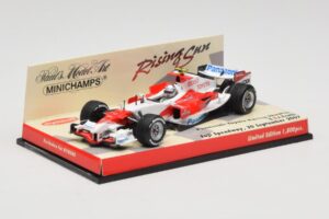 Toyota TF107 #12 J. Trulli Showcar 2007 Minichamps 1:43 403070082 Métal — image 2 sur 5