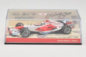 Toyota TF107 #12 J. Trulli Showcar 2007 Minichamps 1:43 403070082 Métal — image 5 sur 5