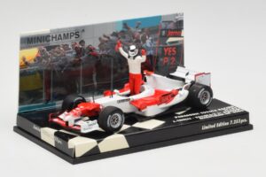 Toyota TF105 #16 J. Trulli Malaysia GP Podium 2005 Minichamps 1:43 400050116 Métal — image 2 sur 4