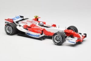 Toyota TF107 #12 J. Trulli F1 Launch Livery 2007 Minichamps 1:18 AM601321 Métal — image 4 sur 6