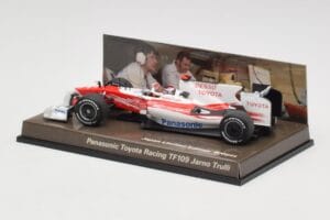 Toyota TF109 Panasonic Toyota Racing #9 J. Trulli F1 2009 Minichamps 1:43 AM62130 Métal — image 3 sur 5