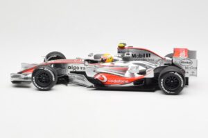 McLaren MP4-22 Mercedes #2 L. Hamilton 2007 Dealer Edition Minichamps 1:18 530071802 Métal — image 3 sur 6