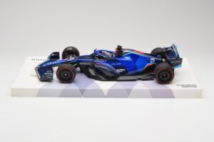 Williams FW44 Mercedes #23 A. Albon Bahrain GP 2022 Case Edition Minichamps 1:18 147220123 Résine