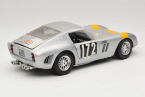Ferrari 250 GTO #172 Tour de France 1964 Bburago 1:18 7011 Métal — image 3 sur 8
