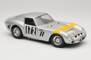 Ferrari 250 GTO #172 Tour de France 1964 Bburago 1:18 7011 Métal — image 6 sur 8