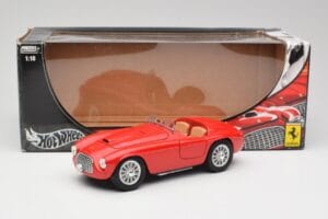 Ferrari 125 S Rouge Hot Wheels 1:18 L2954 Métal — image 8 sur 8