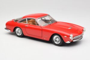 Ferrari 250 GT Berlinetta SWB Rouge Hot Wheels 1:18 B6053 Métal — image 6 sur 8