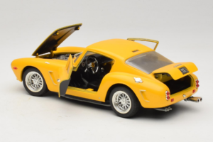 Ferrari 250 GT Berlinetta Jaune Jouef Evolution 1:18 301200 Métal — image 5 sur 8