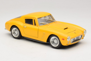 Ferrari 250 GT Berlinetta Jaune Jouef Evolution 1:18 301200 Métal — image 6 sur 8